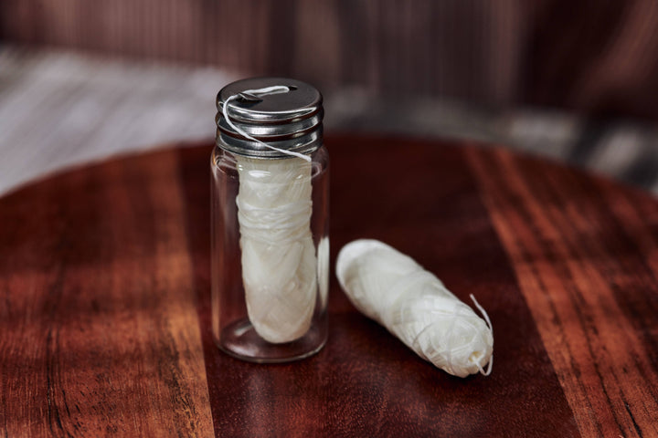 Charcoal Dental Floss – Glass Jar + 2 Refills
